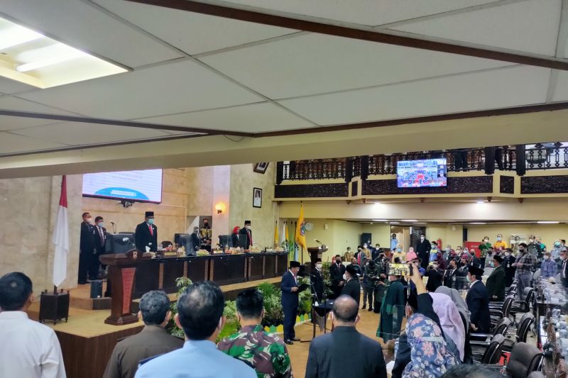 Komposisi DPRD Kalsel Kembali Lengkap