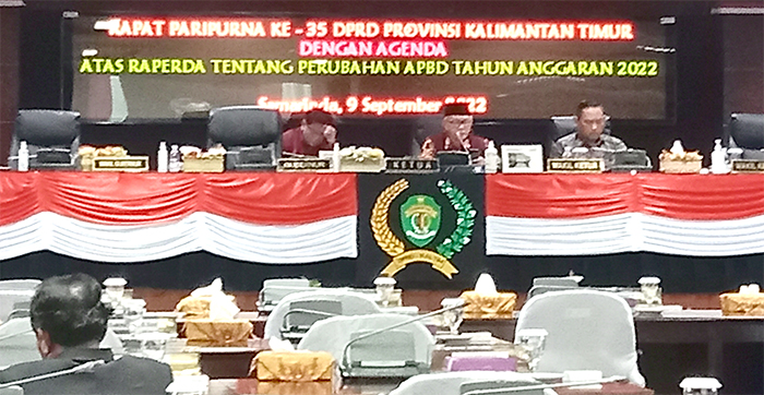 Jawaban Gubernur Dinilai Mengambang