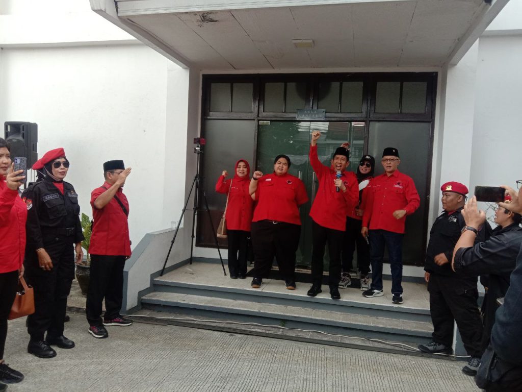 PDIP Kaltim Daftarkan 55 Bacaleg Ke KPU