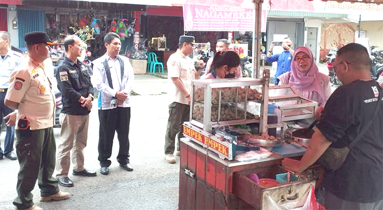 Pemkab Kukar dan BPOM Awasi Peredaran Makanan di Pasar Ramadhan