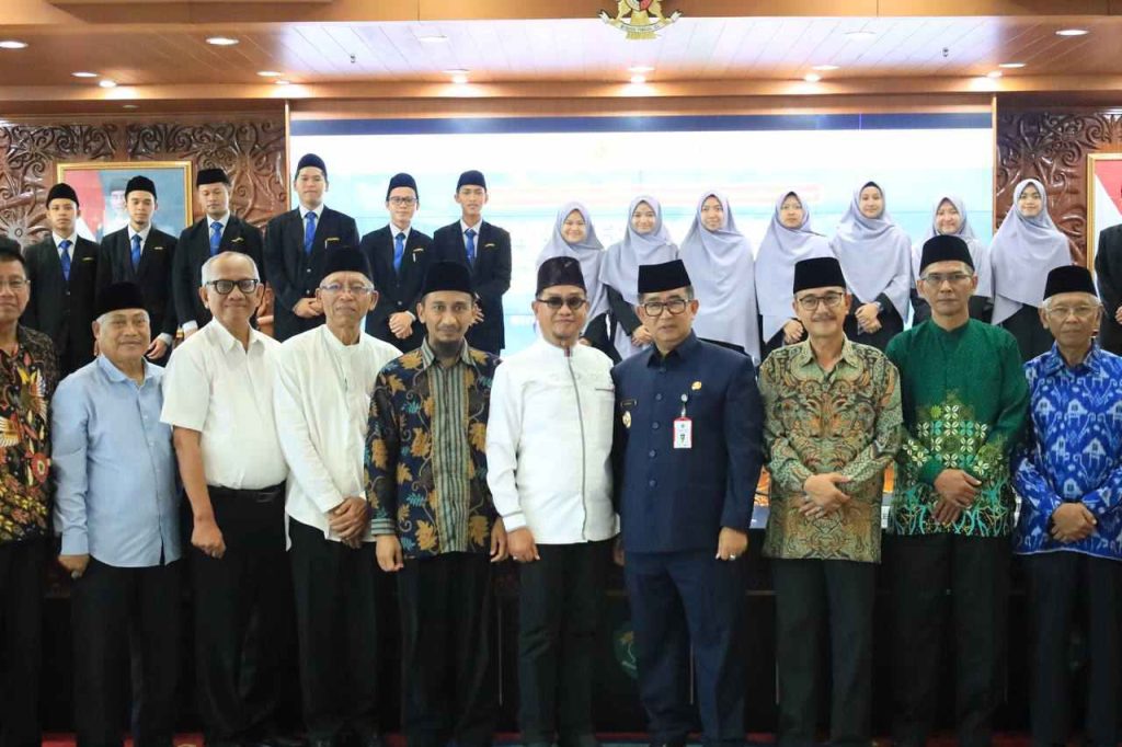 Dorong Peningkatan Jumlah Siswa Ikuti Program PKU di Unida Gontor