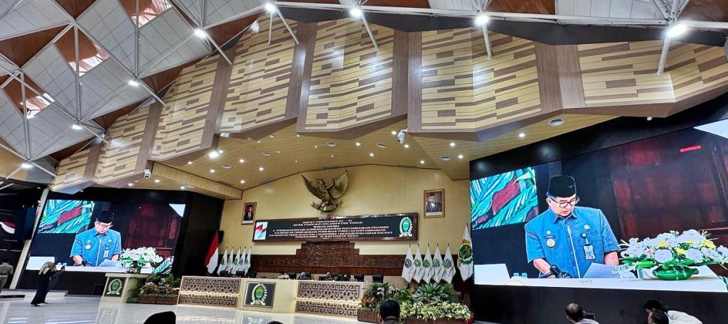 Tiga Raperda Disahkan, Pj Gubernur Apresiasi Pimpinan dan Anggota DPRD Kaltim