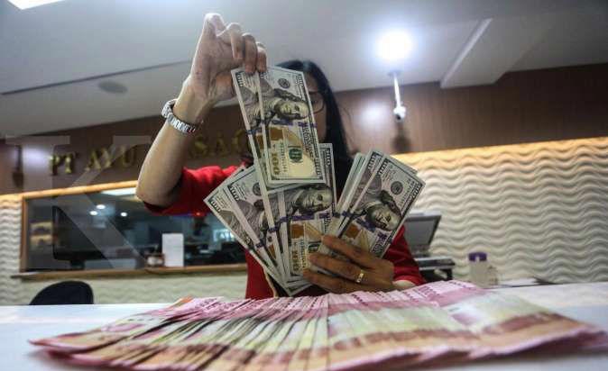 Naiknya Dolar AS Akibatkan Rupiah Melemah Jadi Rp 15.570 Per Dolar