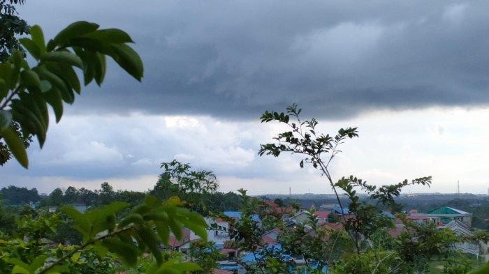 Balikpapan Waspada Angin Puting Beliung dan Pergerakan Tanah