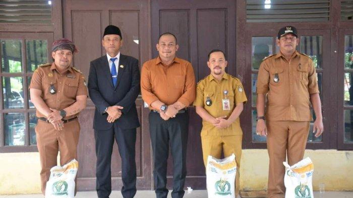 Melalui DKPP, Pemkab Ketapang Salurkan Bantuan Pangan Untuk Warga