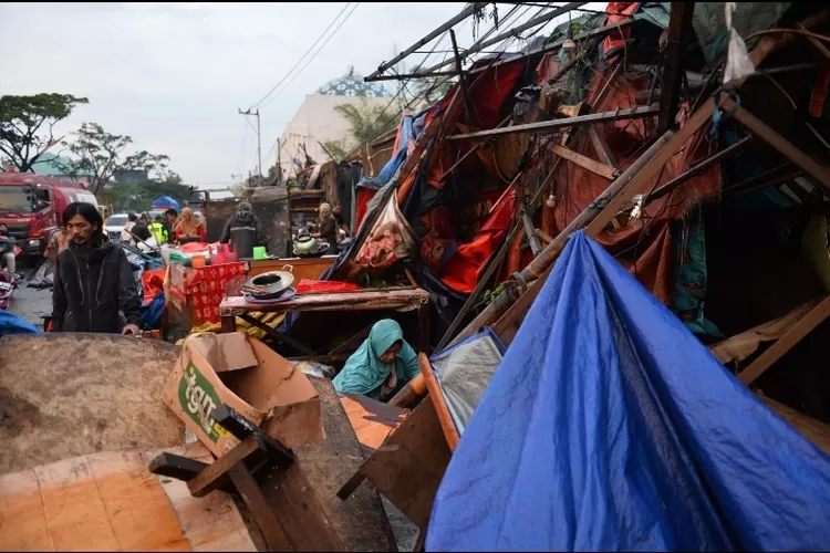 Bey Triadi: Pasien Puting Beliung Masih Didata, Namun Tidak Ada Korban Jiwa