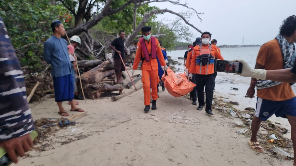 ABK Yuiee 2 Terdampar di Pantai Kayuadi, Korban Meninggal Dunia