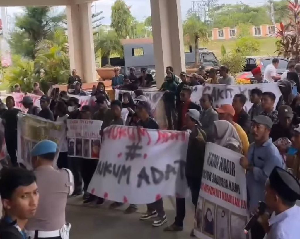 Keluarga Korban Pembunuhan di PPU Lakukan Long March, Ajukan Revisi Perlindungan Anak