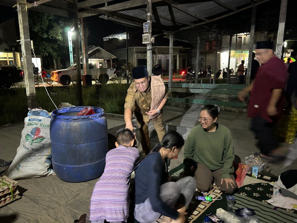 Wabup Rendi Solihin Turun Tangan di Lokasi Kebakaran, Desa Sumber Sari Sebulu