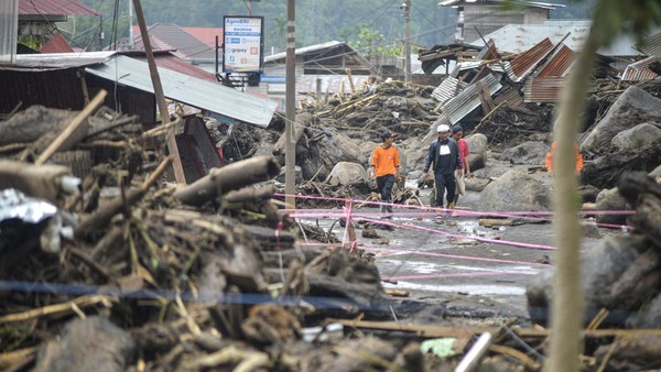 Tragedi Banjir Bandang di Sumbar: 58 Korban Jiwa, 35 Orang Belum Ditemukan