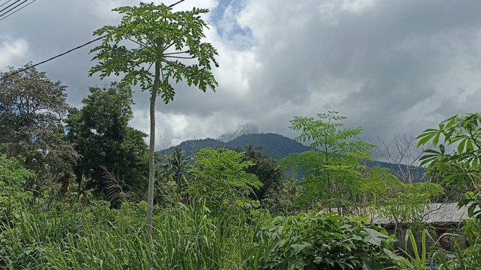 Gunung Lewotobi Erupsi Selama 10 Menit Sabtu sore