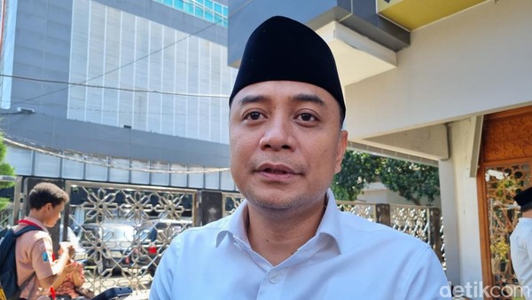 Setelah Serahkan Dukungan, Eri Cahyadi Ditugaskan oleh PAN untuk Pilwali Surabaya 2024