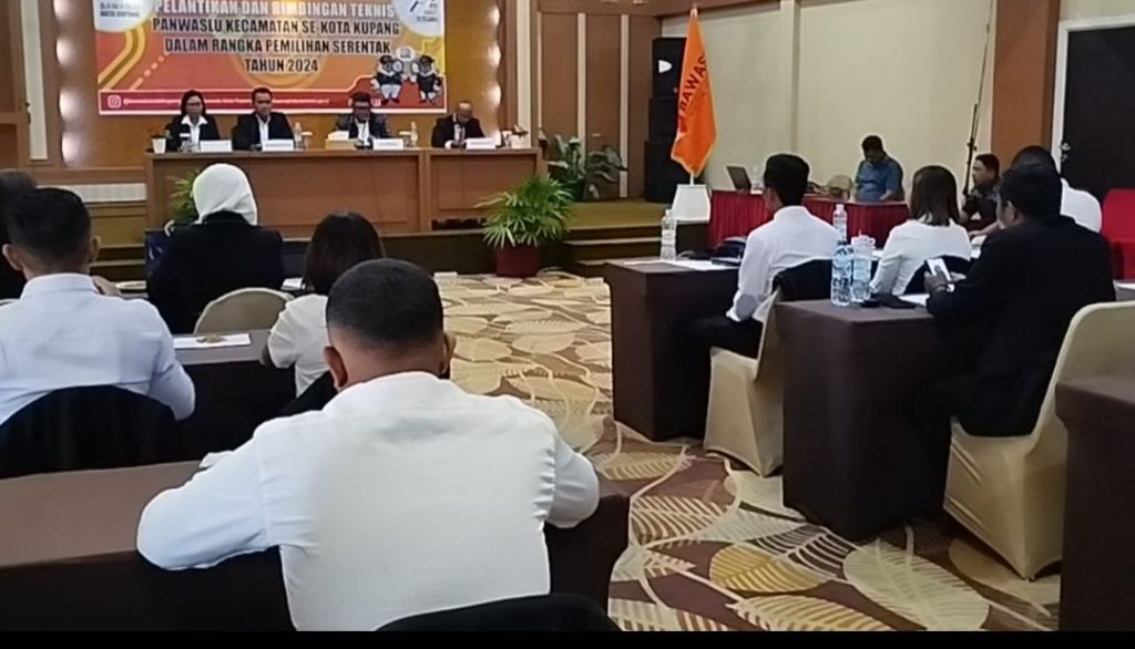 Bawaslu beri pelatihan pengawasan Pilkada ke Panwascam se-Kendari