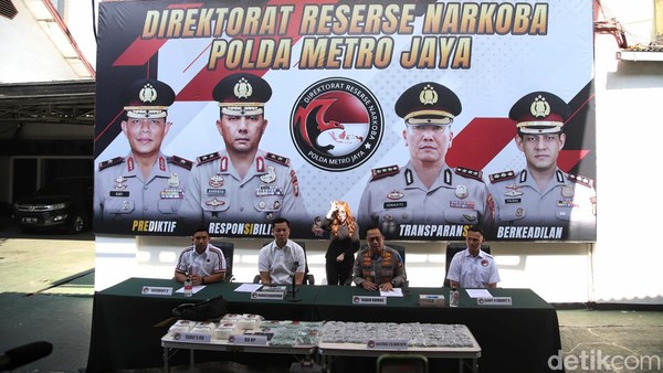 5 Kg Sabu dan 20 Ribu Butir Ekstasi Disita, Kurir Narkoba Dibekuk Polisi