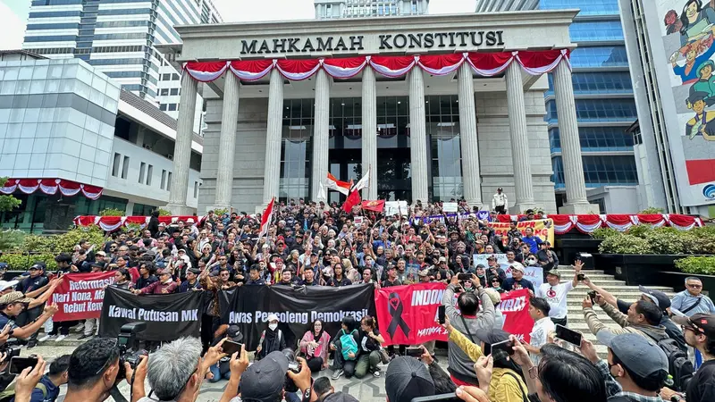 Revisi UU Pilkada Batal Usai Putusan MK, Istana Mendukung, PDIP Masih Meragukan DPR RI