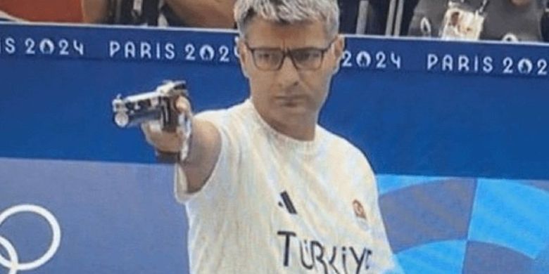 Yusuf Dikec Tampil Santai dengan Tangan di Kantong saat Raih Medali Perak di Olimpiade Paris 2024, Viral di Media Sosial