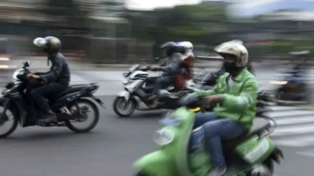 Polisi Kerahkan Ribuan Personel untuk Amankan Demonstrasi Ojol dan Kurir di Jakpus