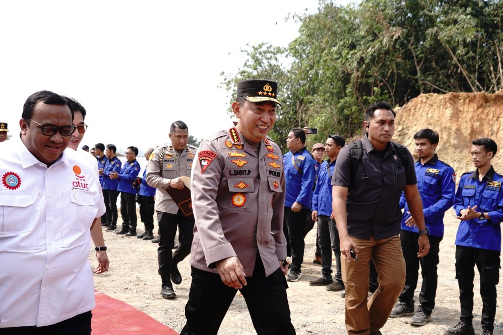 Kapolri Laksanakan Peletakan Batu Pertama Pembangunan Gedung Pusdiklat SPSI di Kawasan Jatiluhur Kab. Purwakarta