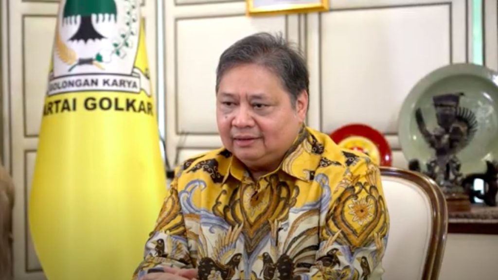 Pengamat: Mundurnya Airlangga Tunjukkan Adanya Permainan Kotor untuk Merebut Golkar