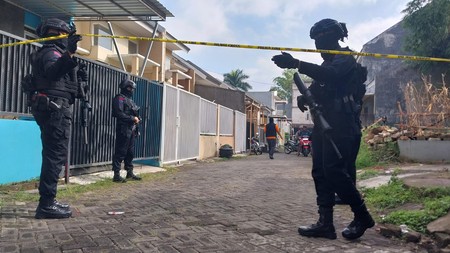 Terduga Teroris Ditangkap Densus 88 di Kota Batu, Jawa Timur