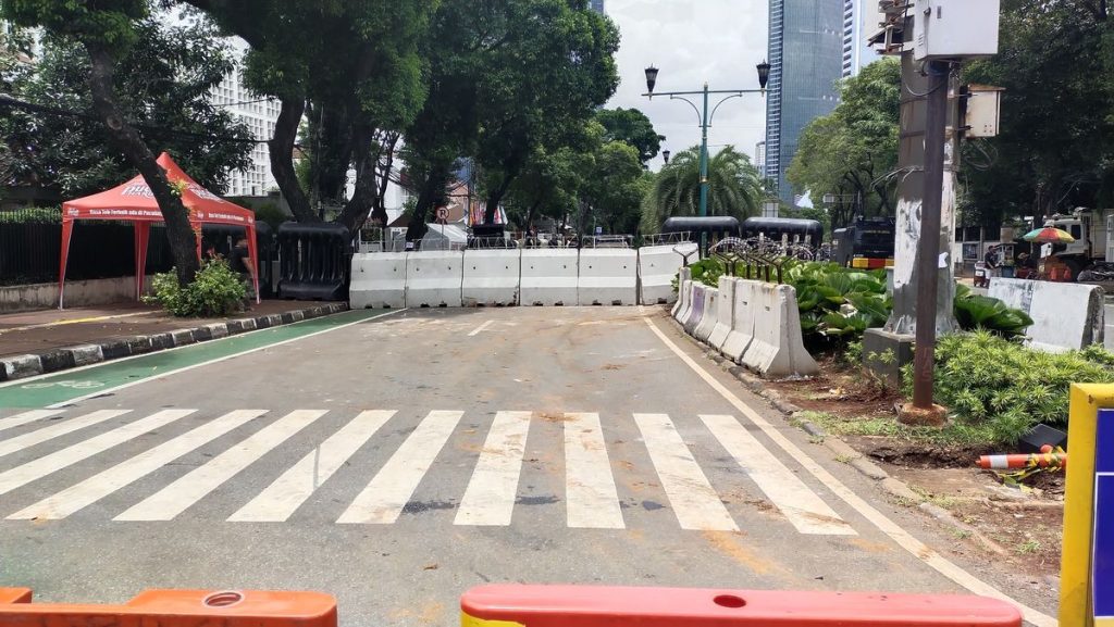 Jalan Imam Bonjol Ditutup untuk Antisipasi Demo di Depan Gedung KPU RI