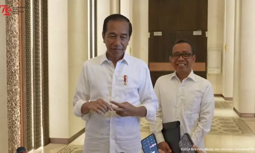 Jokowi Curhat Tentang Aroma Kolonial di Tiga Istana Warisan Belanda