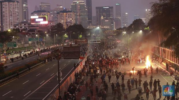 Aksi Kepung DPR Hari Ini Batal, Bos Buruh Beberkan Penyebabnya