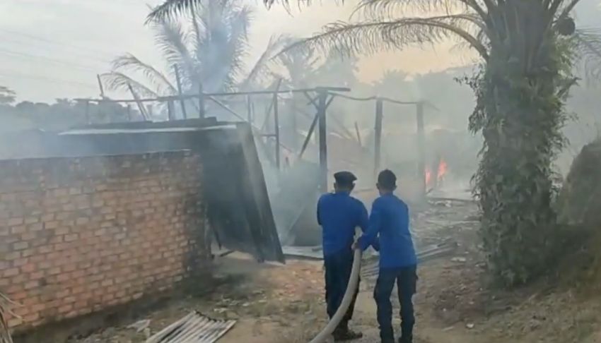 Tak Dapat Uang untuk Kafe, Mimih Mabuk dan Bakar Rumah