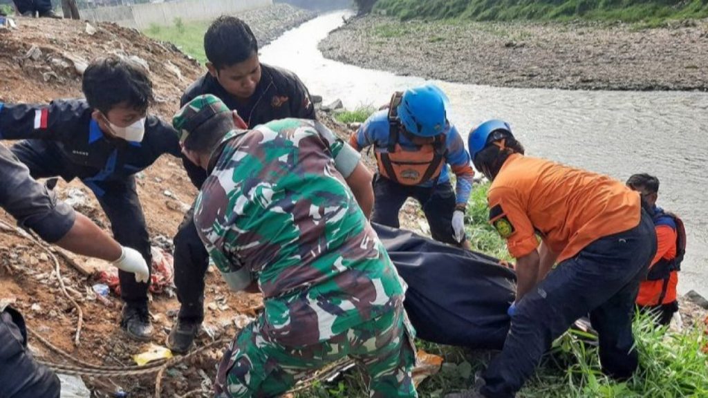 Pergi Beli Rokok, Pria Paruh Baya Asal Nagrak Sukabumi Ditemukan Tewas di Tepi Sungai