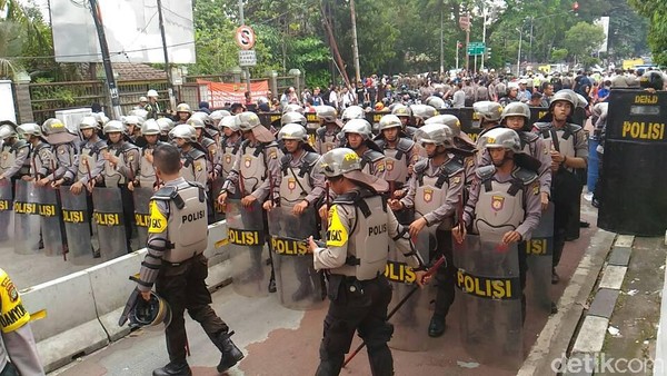 Kapolres Jayawijaya: 200 Personel TNI-Polri Diterjunkan untuk Amankan Pertikaian di Sinakma