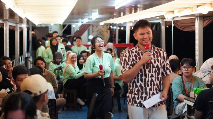 Penutupan Rakernas X dan PON 2024 PTBMMKI Berlangsung Hangat di Atas Kapal Wisata Susur Sungai Mahakam