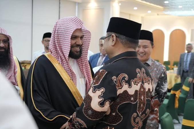 Ini Pesan Nasihat Imam Besar Masjid Nabawi dalam Khotbah Jumat di Masjid Istiqlal