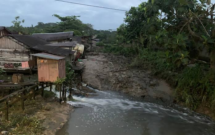 Fenomena Tanah Naik 2 Meter di Samarinda Sebabkan Kerusakan Rumah, Puluhan Warga Terpaksa Mengungsi