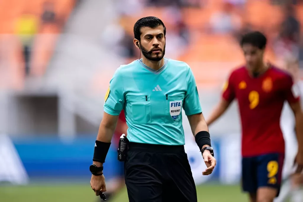 Wasit Omar Mohamed Ahmed Hadda Al-Ali Pimpin Laga China vs Indonesia, Akankah Terjadi Kecurangan Lagi?