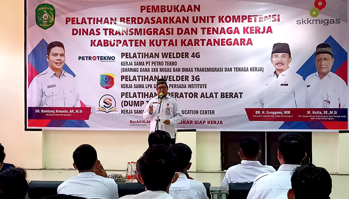 Distransnaker Kukar Gelar Pelatihan Kompetensi Welder dan Alat Berat