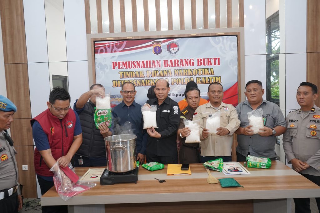 Polda Kaltim Musnahkan 5 Kilogram Sabu dalam Pemusnahan Barang Bukti Narkotika