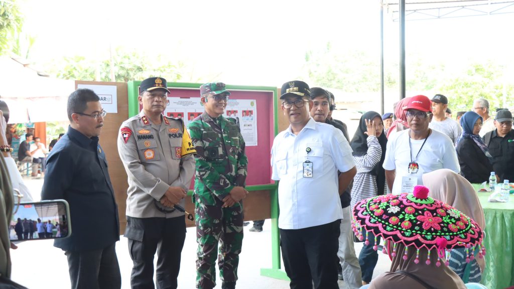 Pastikan Pilkada Serentak 2024 Di Kaltim Berjalan Aman dan Lancar, Kapolda Bersama Forkopimda Tinjau Langsung Pelaksanaan Pemungutan Suara