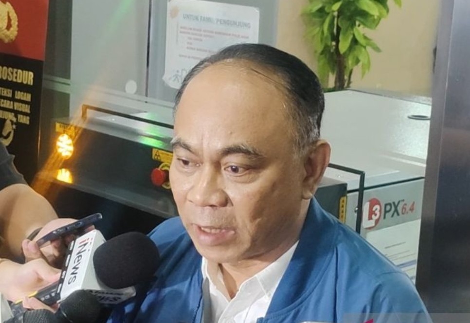 Terkait Judi Online, Budi Arie Jalani Pemeriksaan Polisi di Komdigi