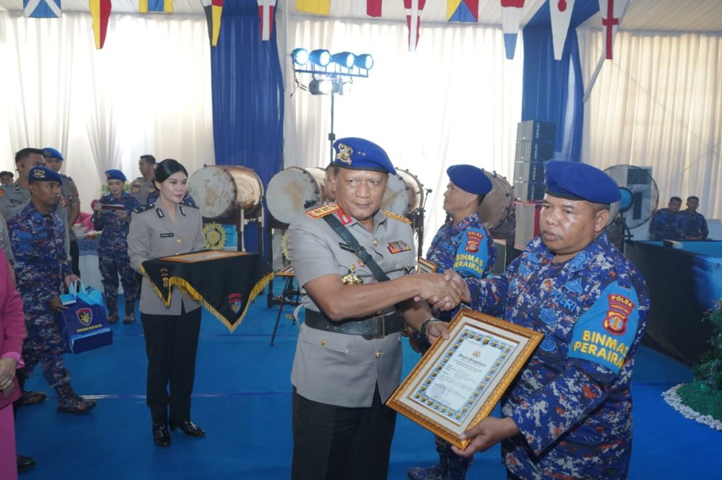 Meriahkan HUT ke-74 Polairud, Kapolda Kaltim Berikan Penghargaan dan Apresiasi