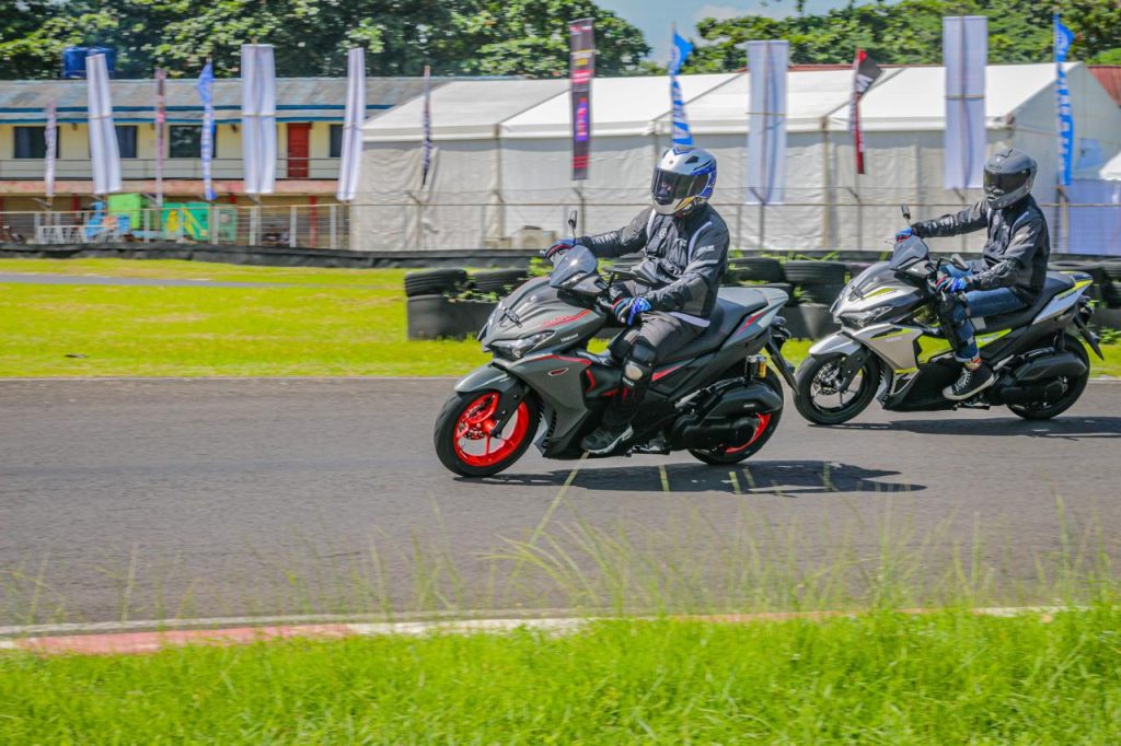 AEROX TRACK DAY: Sensasi Berkendara Maksimal dengan AEROX ALPHA di Lintasan Balap.