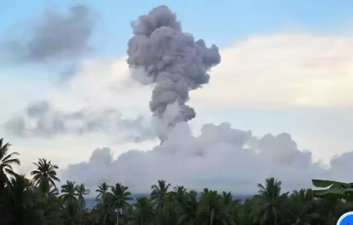 Erupsi Gunung Ibu: Abu Vulkanik Terpantau Naik hingga 1.500 Meter