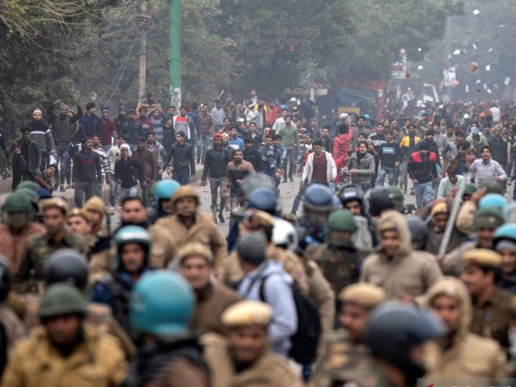 India-Pakistan Adu Senjata di LoC