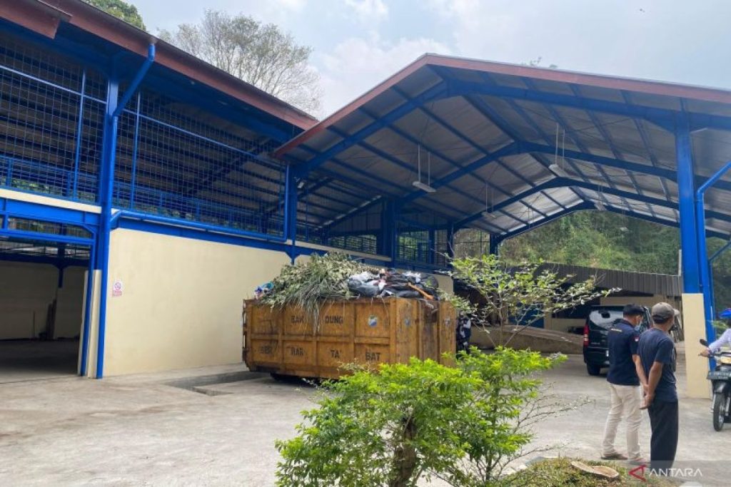 Pemkot Bandung Dorong Pengelolaan Sampah Mandiri di RT