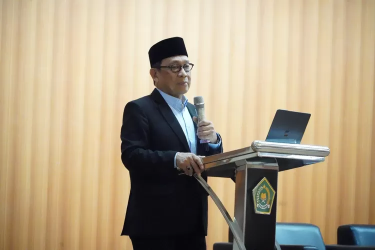 Kemenag Ingatkan Petugas Haji Gunakan Medsos Secara Bijak