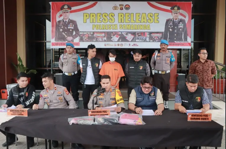 TRC PPA Kaltim Serahkan Barang Bukti Kekerasan Seksual yang Melibatkan Ayah Sambung