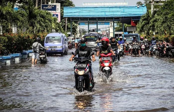 Banjir Rob di Jakarta Utara Surut, Lalu Lintas Normal Kembali
