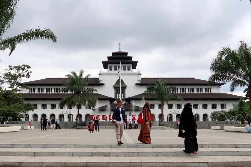 Gedung Sate, Ikonik dan Kini Fungsi untuk Pemerintahan Saja