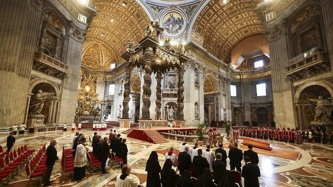 Daftar Ordo Katolik Terpopuler dan Terbesar