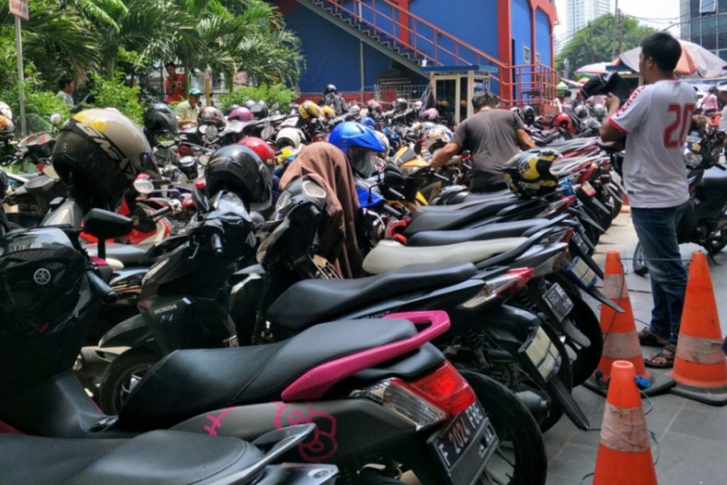 10 CCTV Awasi Tanah Abang dari Parkir Liar