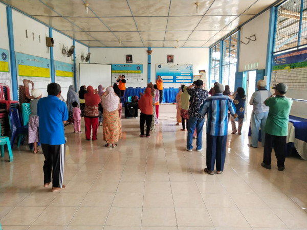 Kampung KB Gelar Senam untuk Lansia